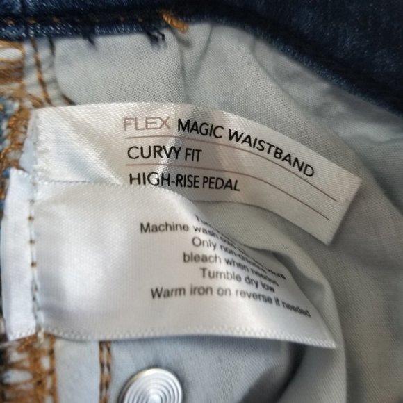 LANE Bryant Curvy Fit High Rise Pedal Jeans Capris - Picture 4 of 6